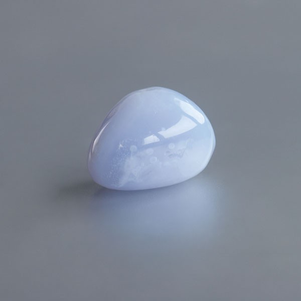 Blauwe Chalcedoon knuffelsteen 10