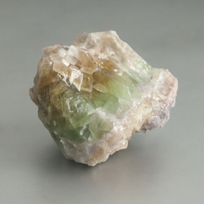 Groene calciet ruw 24 (418 gram)